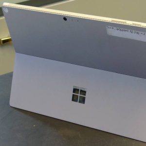دستگاه Microsoft Surface Pro 4
